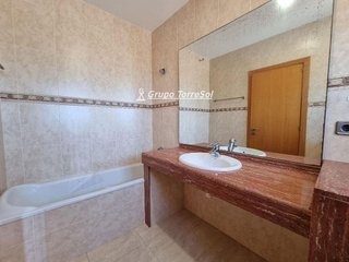 Casa pareada en venta en Centro en Roda de Barà
