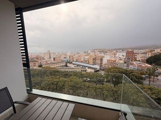 Piso en alquiler en Los Ángeles - Cruz de Caravaca en Almería