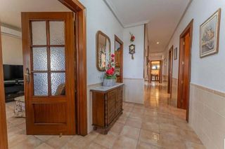 Chalet en venta en Peña de las Águilas en Elche