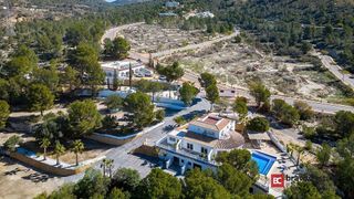 Chalet en venta en Finestrat pueblo en Finestrat