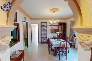 Chalet en venta en Alcora, l´