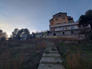 Chalet en venta en Olesa de Montserrat