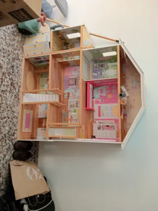 Casita de muñecas gigante de madera