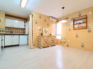 Piso en venta en Ensanche - Diputación en Alicante