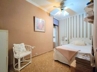 Piso en venta en Ensanche - Diputación en Alicante