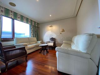 Piso en venta en Centro en Ourense