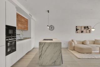 Piso en venta en Los Naranjos - Las Brisas en Marbella