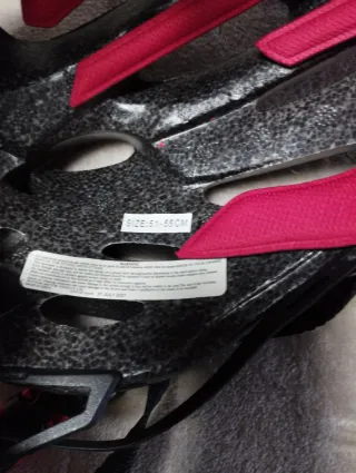 Casco de Bicicleta Negro y Rojo