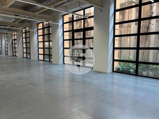 Local comercial en alquiler en El Parc i la Llacuna del Poblenou en Barcelona