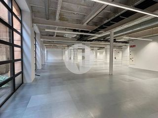 Local comercial en alquiler en El Parc i la Llacuna del Poblenou en Barcelona