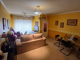 Casa adosada en venta en Valdepeñas