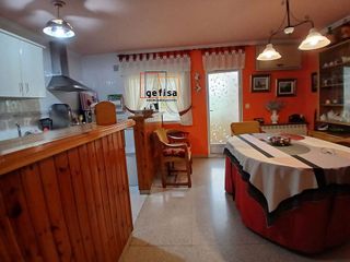 Casa adosada en venta en Valdepeñas