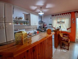 Casa adosada en venta en Valdepeñas