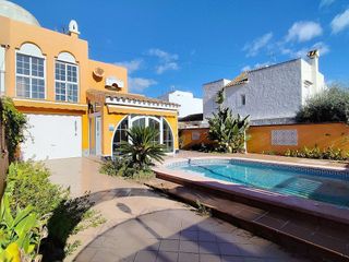 Casa pareada en venta en Curva - Heliópolis en Benicasim/Benicàssim