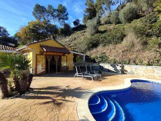 Chalet en venta en Torrelles de Llobregat