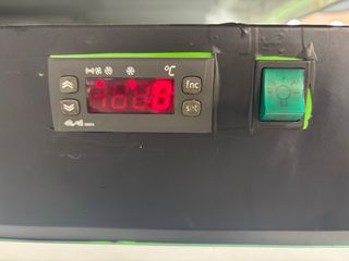 Congelador Frost-Trol 3 Puertas Profesional