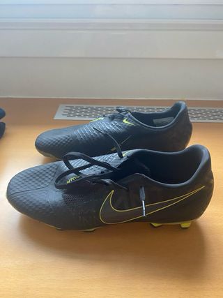 Botas de fútbol Nike Phantom