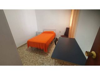 Piso en venta en San Luis en Almería