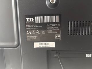 Televisor Negro marca TD Systems