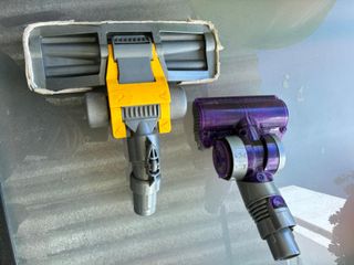 Aspiradora Dyson para piezas + Accesorios