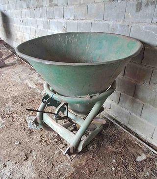 Abonadora centrífuga 500 Kgs.