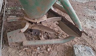 Abonadora centrífuga 500 Kgs.