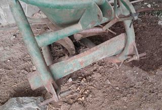 Abonadora centrífuga 500 Kgs.