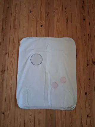 Minicuna, colchón, protector, almohada, 2 fundas..