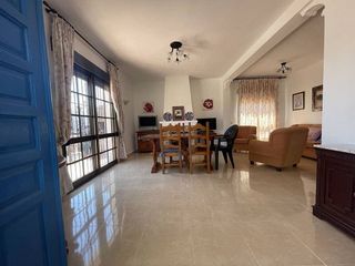 Chalet en venta en El Padrón - El Velerín - Voladilla en Estepona