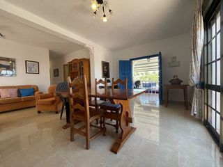 Chalet en venta en El Padrón - El Velerín - Voladilla en Estepona