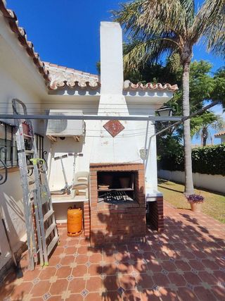 Chalet en venta en Manantiales - Lagar - Cortijo en Alhaurín de la Torre