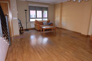 Casa adosada en venta en Santa Cruz - Industria - Polígono Campollano en Albacete