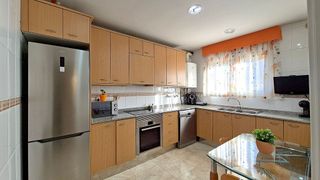 Casa adosada en venta en Abrera