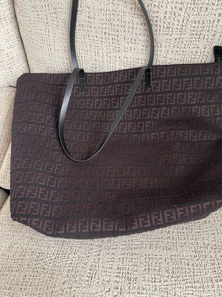 Borsa Fendi Nera con Logo Marrone