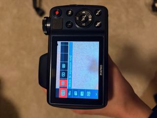 Cámara Kodak Pixpro AZ528 + funda + SD