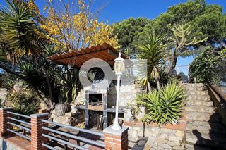 Chalet en venta en Sant Fost de Campsentelles