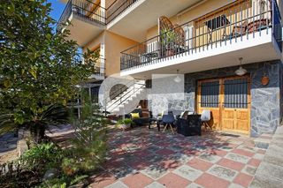 Chalet en venta en Sant Fost de Campsentelles