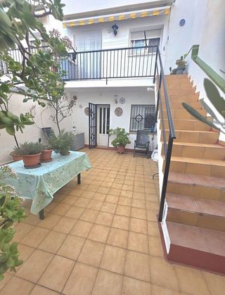 Casa adosada en venta en La Morera en Badalona