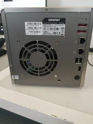 NAS QNAP TS-412