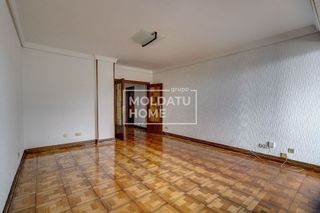 Piso en venta en Amara - Berri en San Sebastián-Donostia