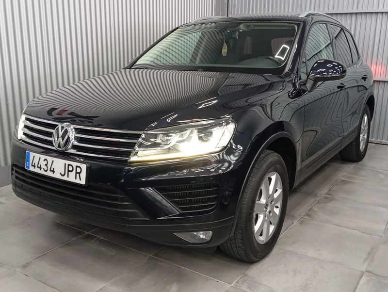 Volkswagen Touareg 2016 - foto 1