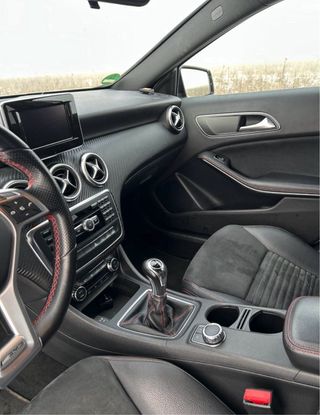 Mercedes-Benz A200 2013 W176