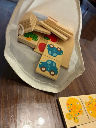 Goula Dominó de Madera