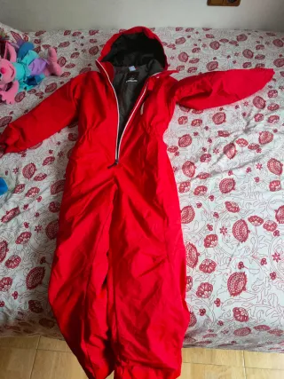 Traje de nieve rojo para niño o niña de 10 años
