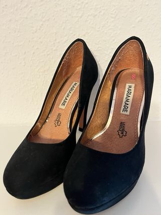 Zapatos de tacón negros MARIAMARE
