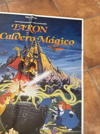 Póster Taron y el Caldero Mágico Disney