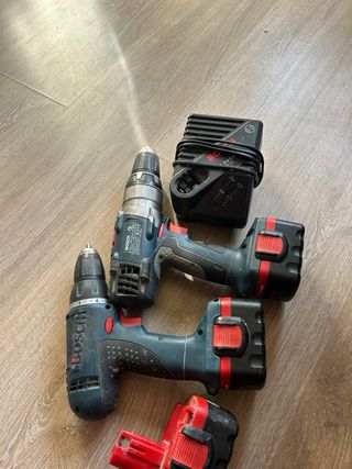 Taladros Bosch con Batería y Cargador