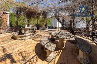 Chalet en venta en Albolote