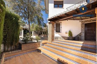 Chalet en venta en Albolote