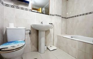 Casa adosada en venta en Villares de la Reina